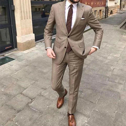 Men's Italian Cut Two-Piece Suit for Weddings and Formal Events