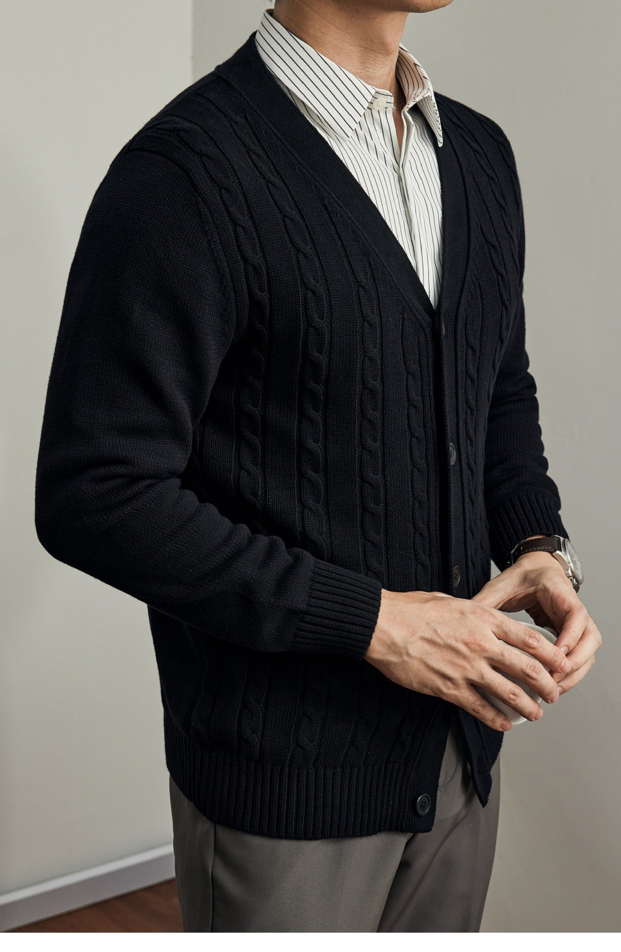 Men's Knitted Cardigan Sweater for Autumn and Winter