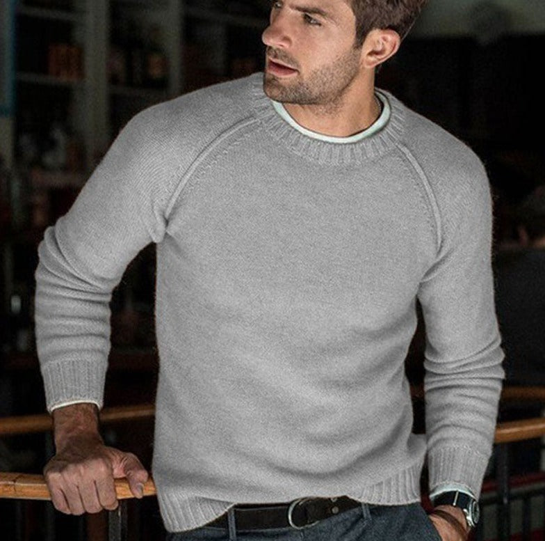 Men's Knitted Sweater Classic Fit for Warmth and Comfort