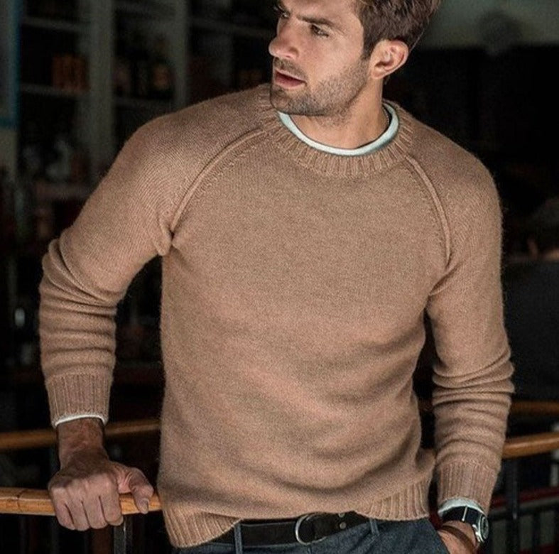 Men's Knitted Sweater Classic Fit for Warmth and Comfort