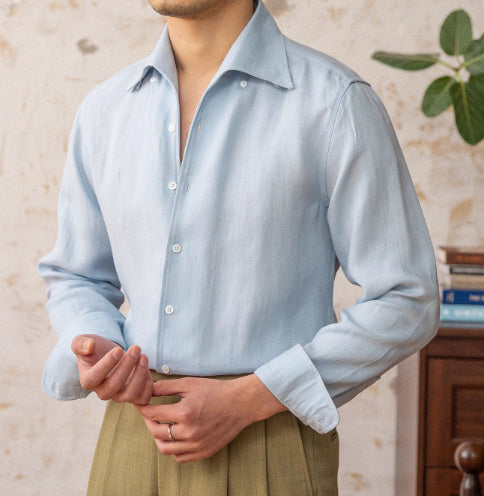 Men's Light Button-Up Shirt for Casual Wear