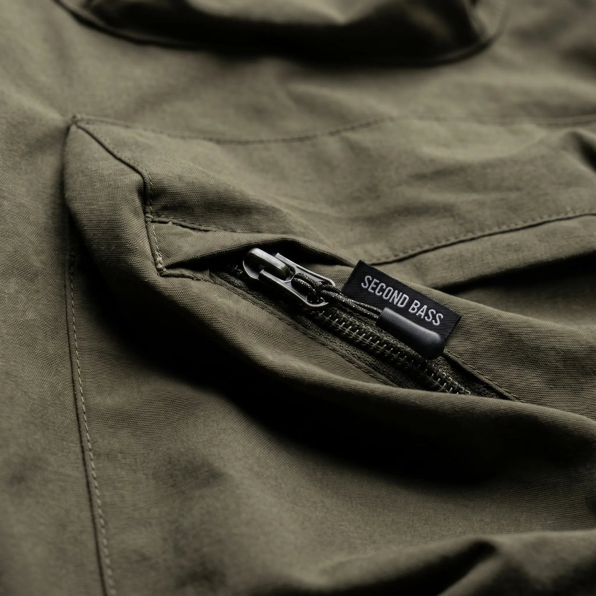 Men's Outdoor Jacket with Hood and Cargo Pockets