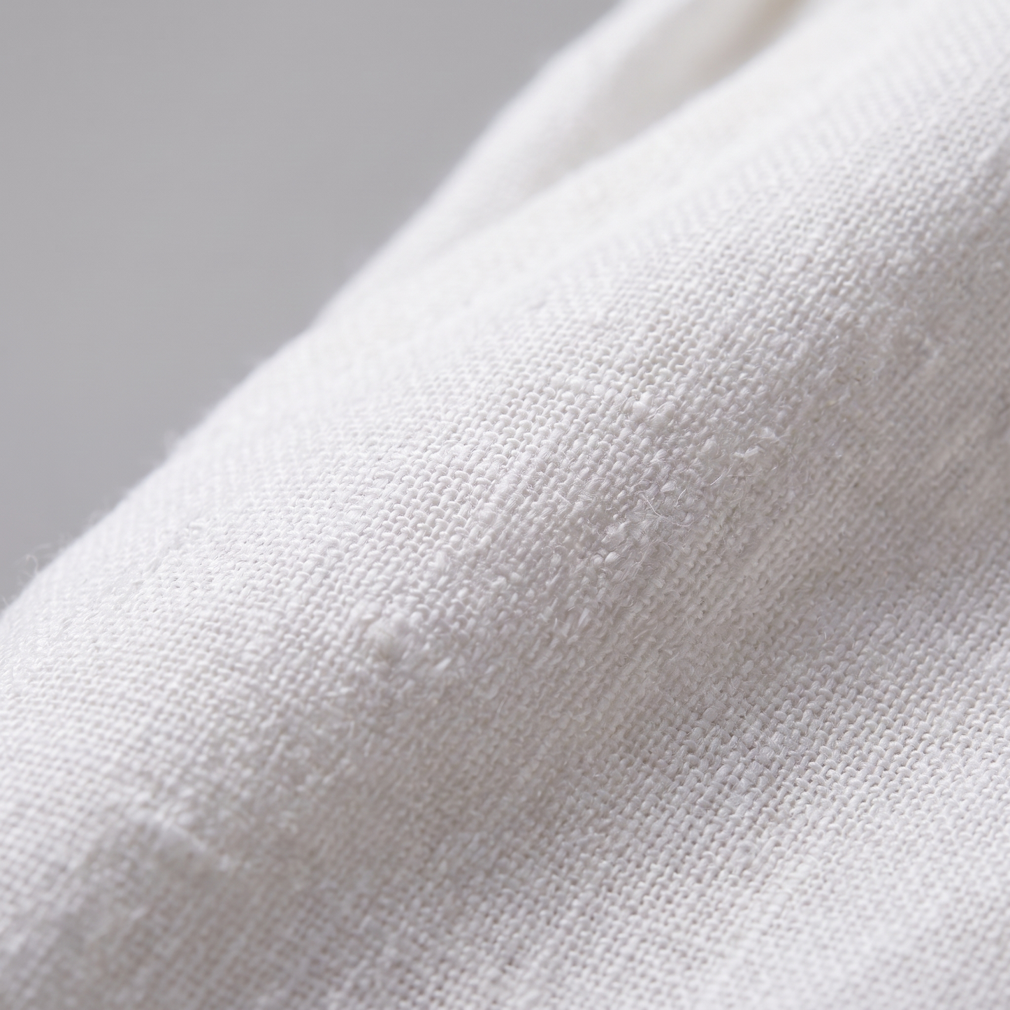 Men's Pleated Turn-Up Shorts for Smart-Casual Style