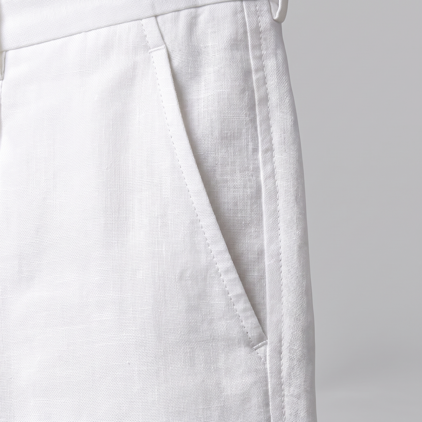 Men's Pleated Turn-Up Shorts for Smart-Casual Style