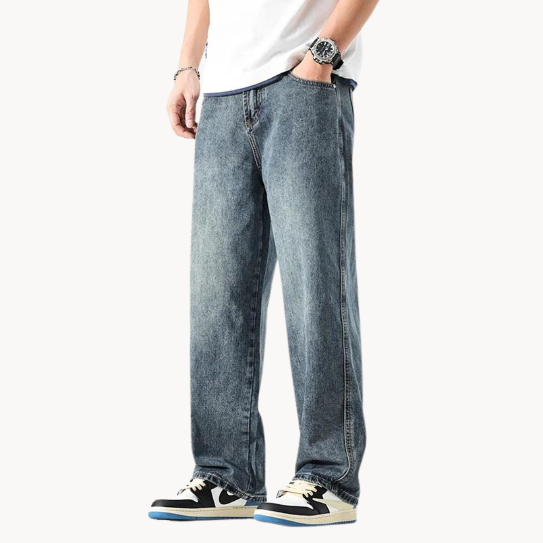 Men's Relaxed Fit Vintage-Inspired Jeans
