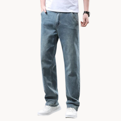 Men's Relaxed Straight Leg Jeans