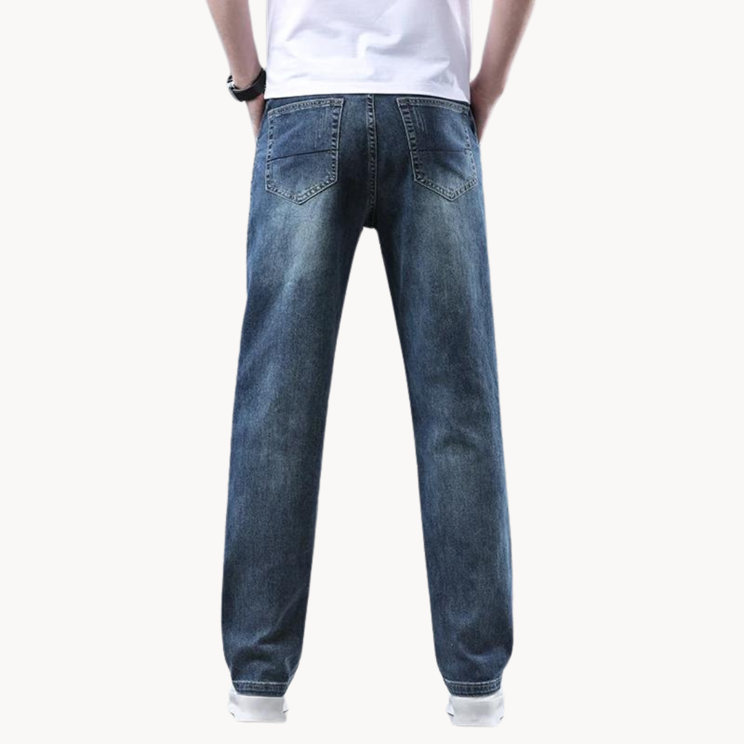 Men's Relaxed Straight Leg Jeans