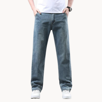 Men's Relaxed Straight Leg Jeans