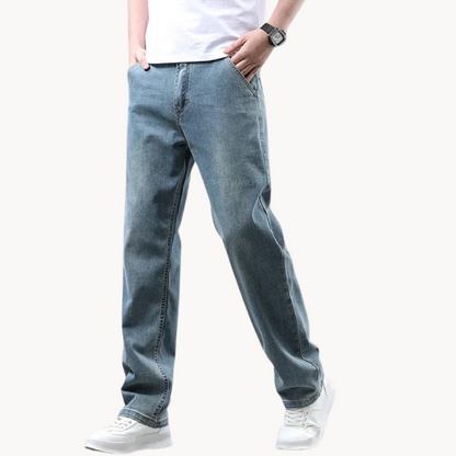 Men's Relaxed Straight Leg Jeans
