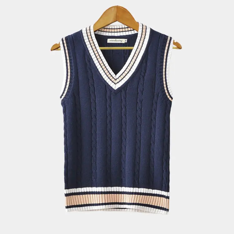 Men's Sleeveless V-Neck Cable Knit Sweater