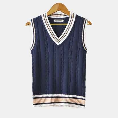 Men's Sleeveless V-Neck Cable Knit Sweater