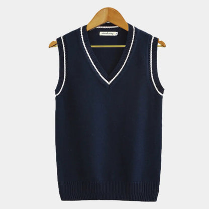 Men's Sleeveless V-Neck Cable Knit Sweater