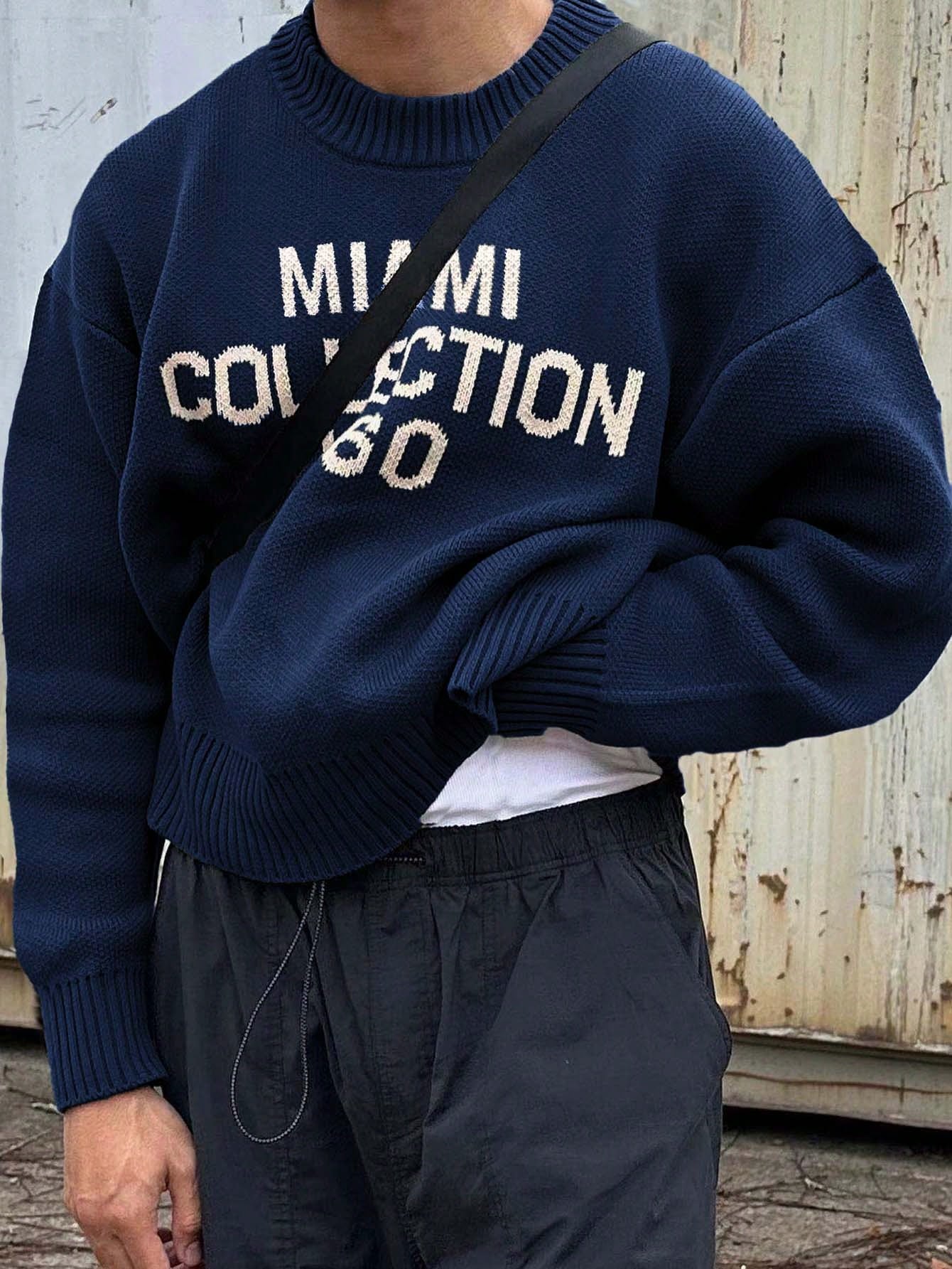 Men's Street Style Knitted Sweater with Round Neck