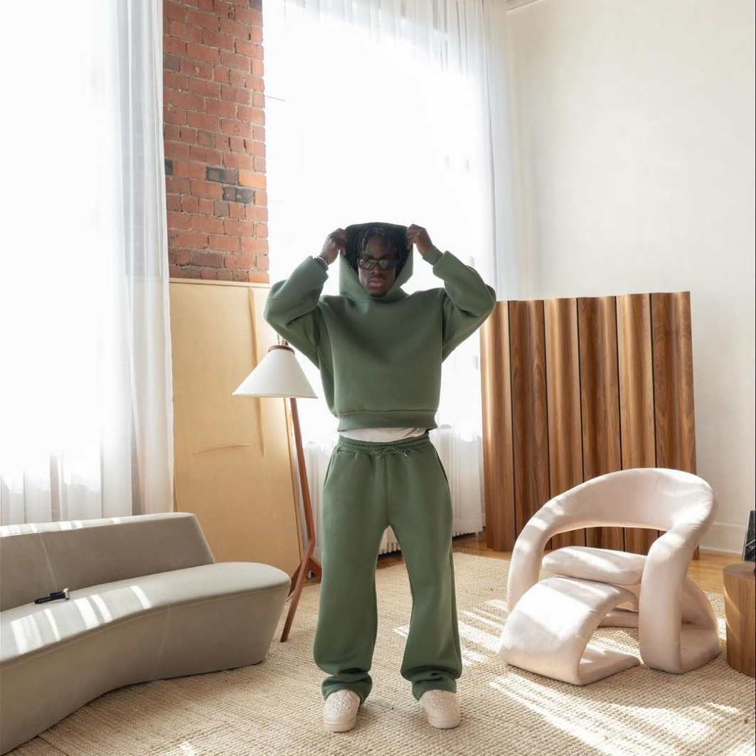 Men's Stylish Hoodie and Joggins Set