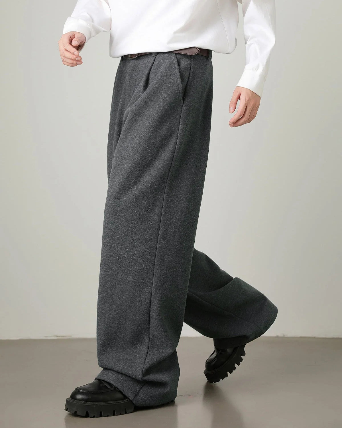 Men's Wide Leg High-Waisted Knit Trousers