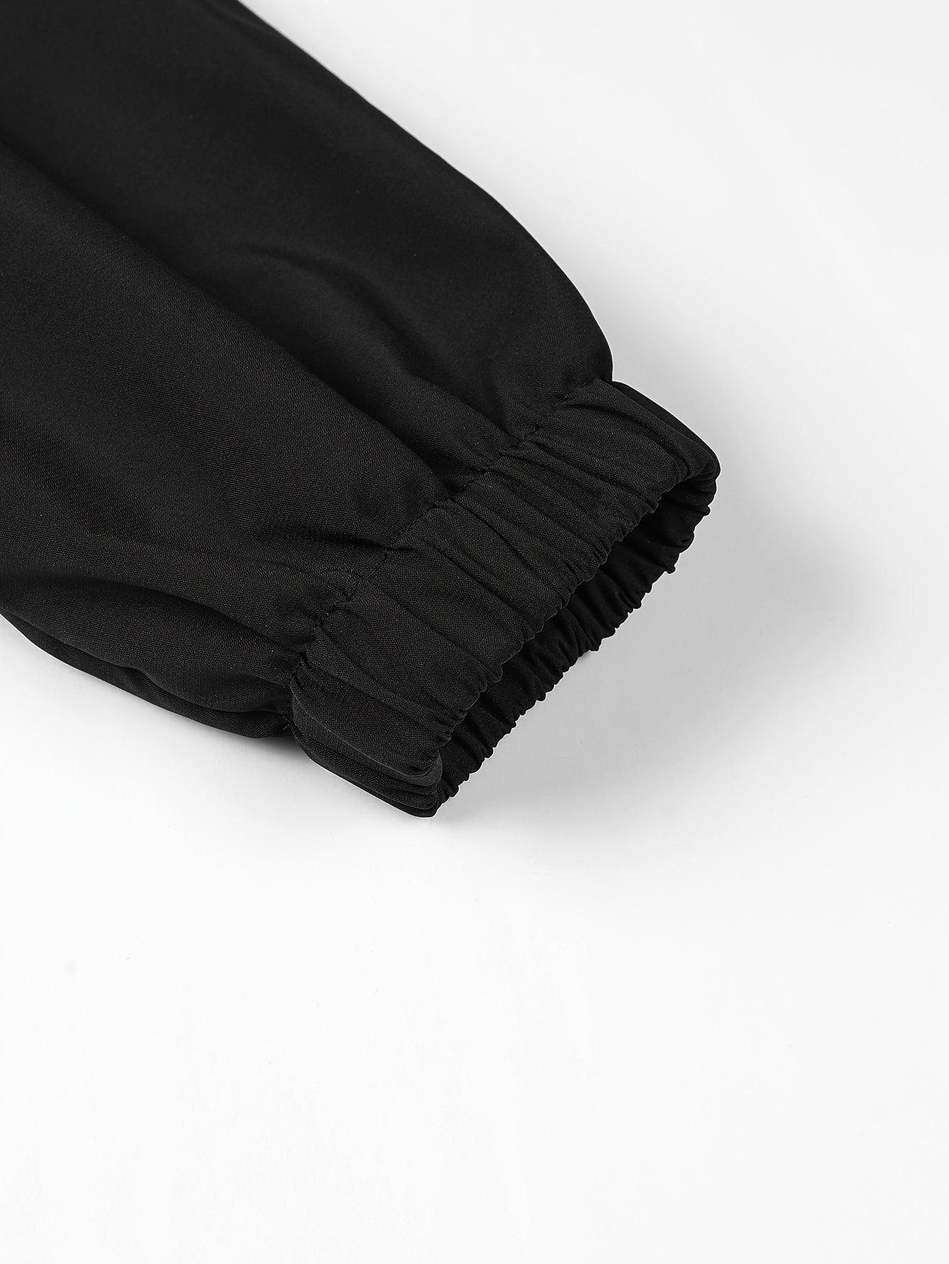 Men's Windproof Jacket with Zipper and Multiple Pockets