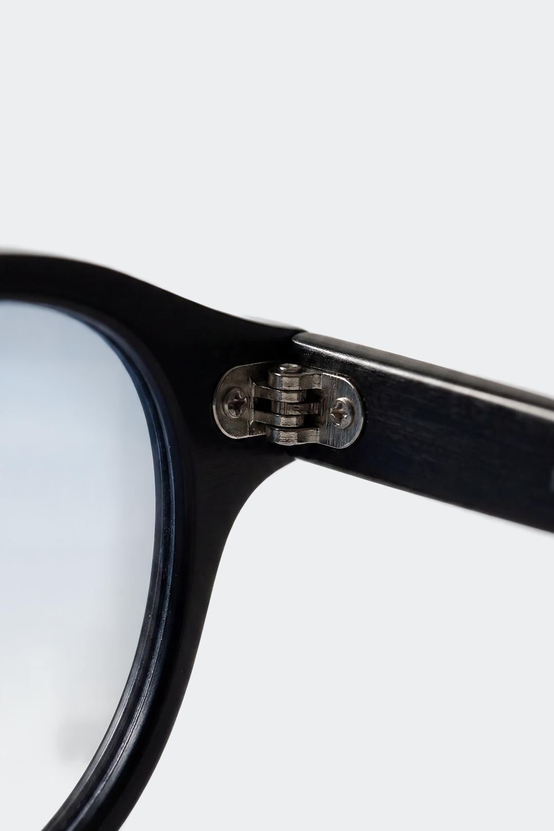 Unisex Round Frame Sunglasses with UV Protection