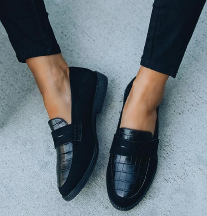 Women's Crocodile Embossed Loafers