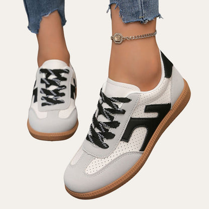 Women's Lace-Up Trendy Sneakers