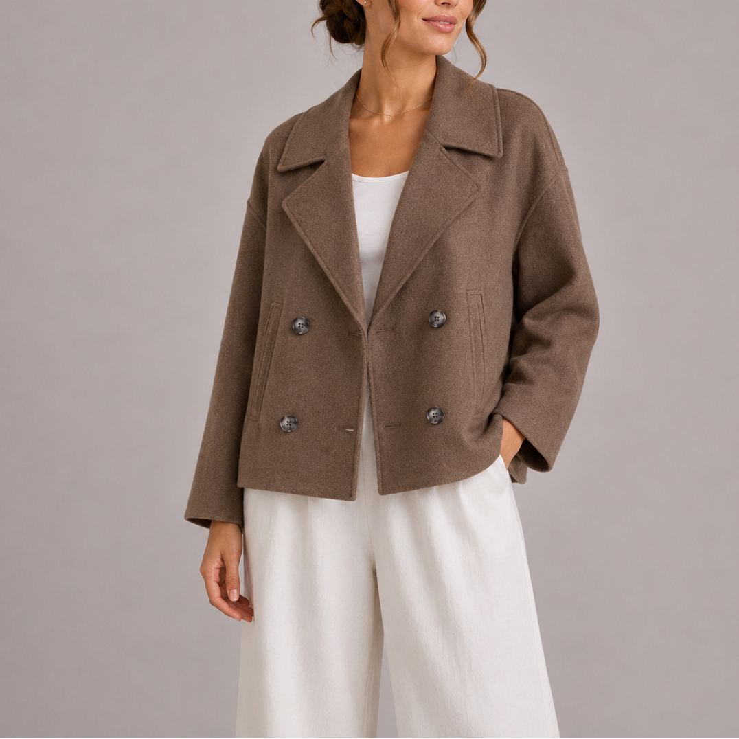 Women's Minimalist Fitted Jacket with Structured Silhouette