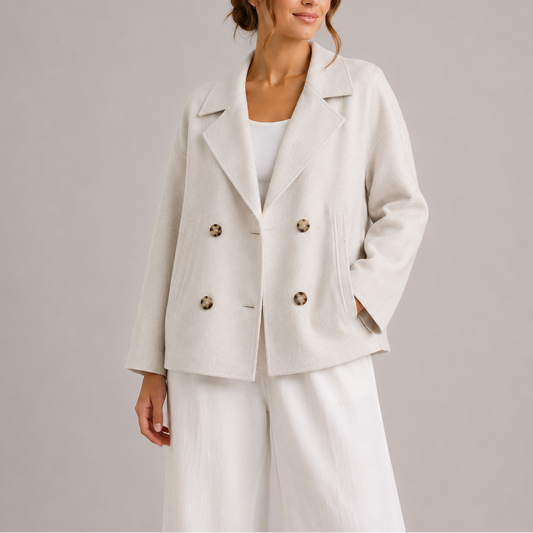Women's Minimalist Fitted Jacket with Structured Silhouette