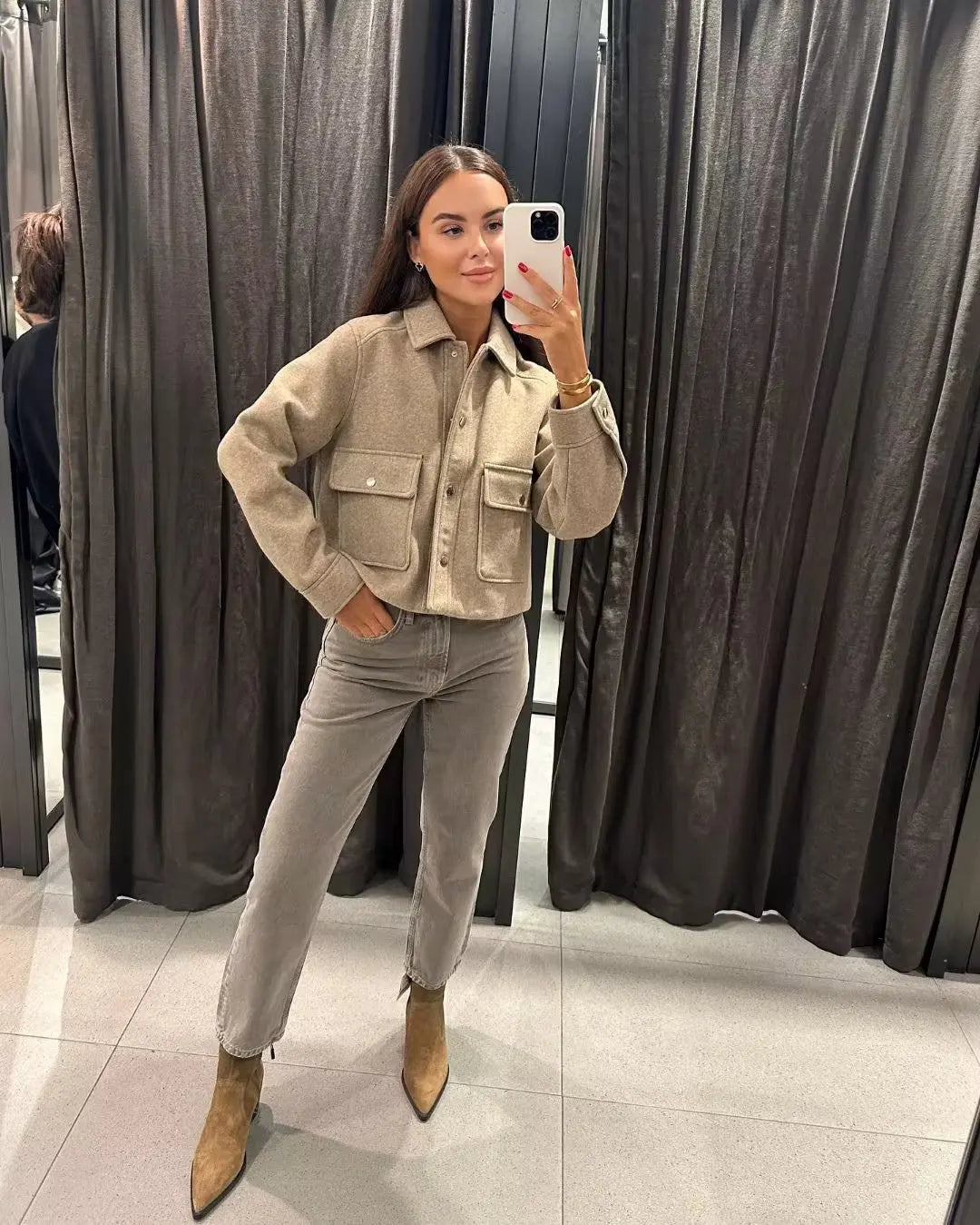 Women's Stylish Utility Jacket for Work and Leisure