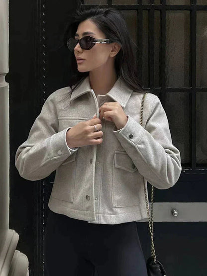 Women's Stylish Utility Jacket for Work and Leisure